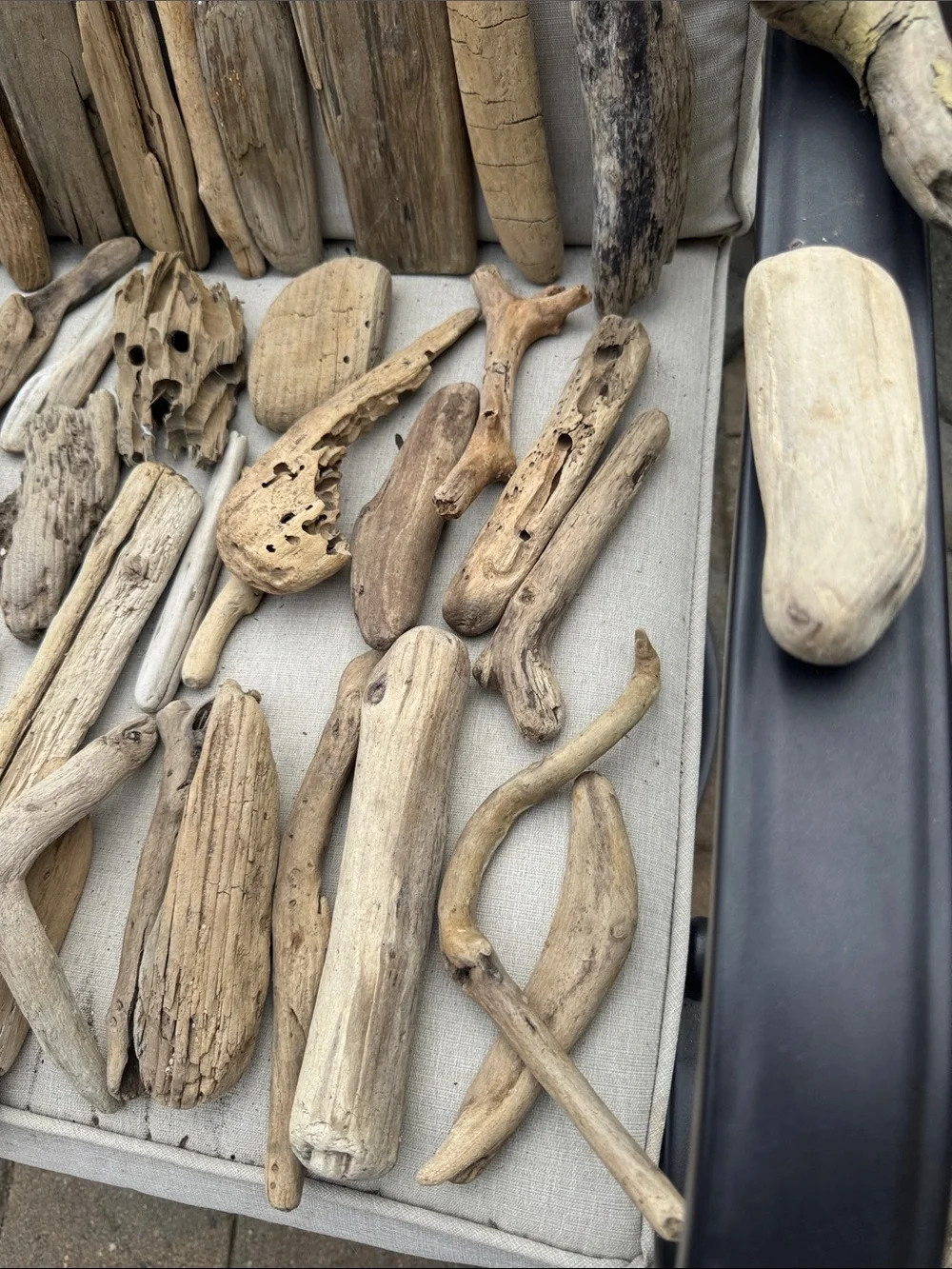 43 pc for (5 lbs shipped) Box of Natural Driftwood Pieces Decor Crafts Projects